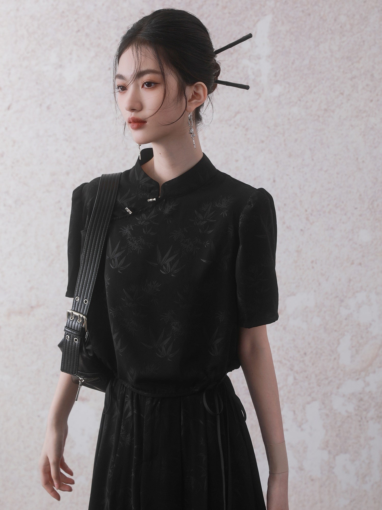 Bamboo Chinese Style Cropped Shirt ＆ Long Skirt Set-Up