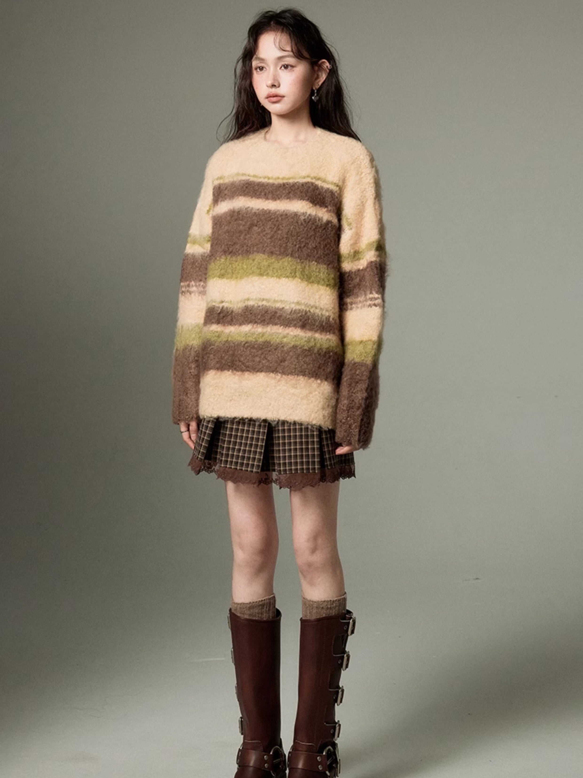 Border Soft And Waxy Loose Sweater