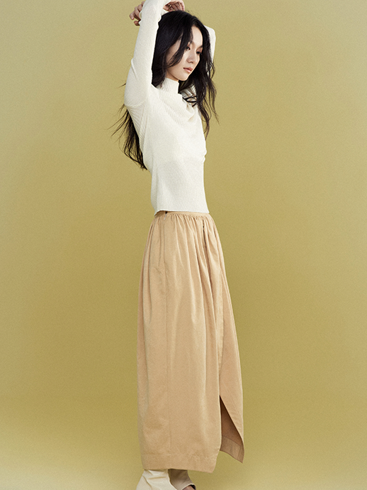 Curved Front Slit Irregular Skirt