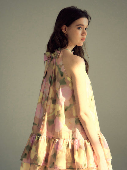 Robe à gâteau à cou de cou de ruban arrière floral