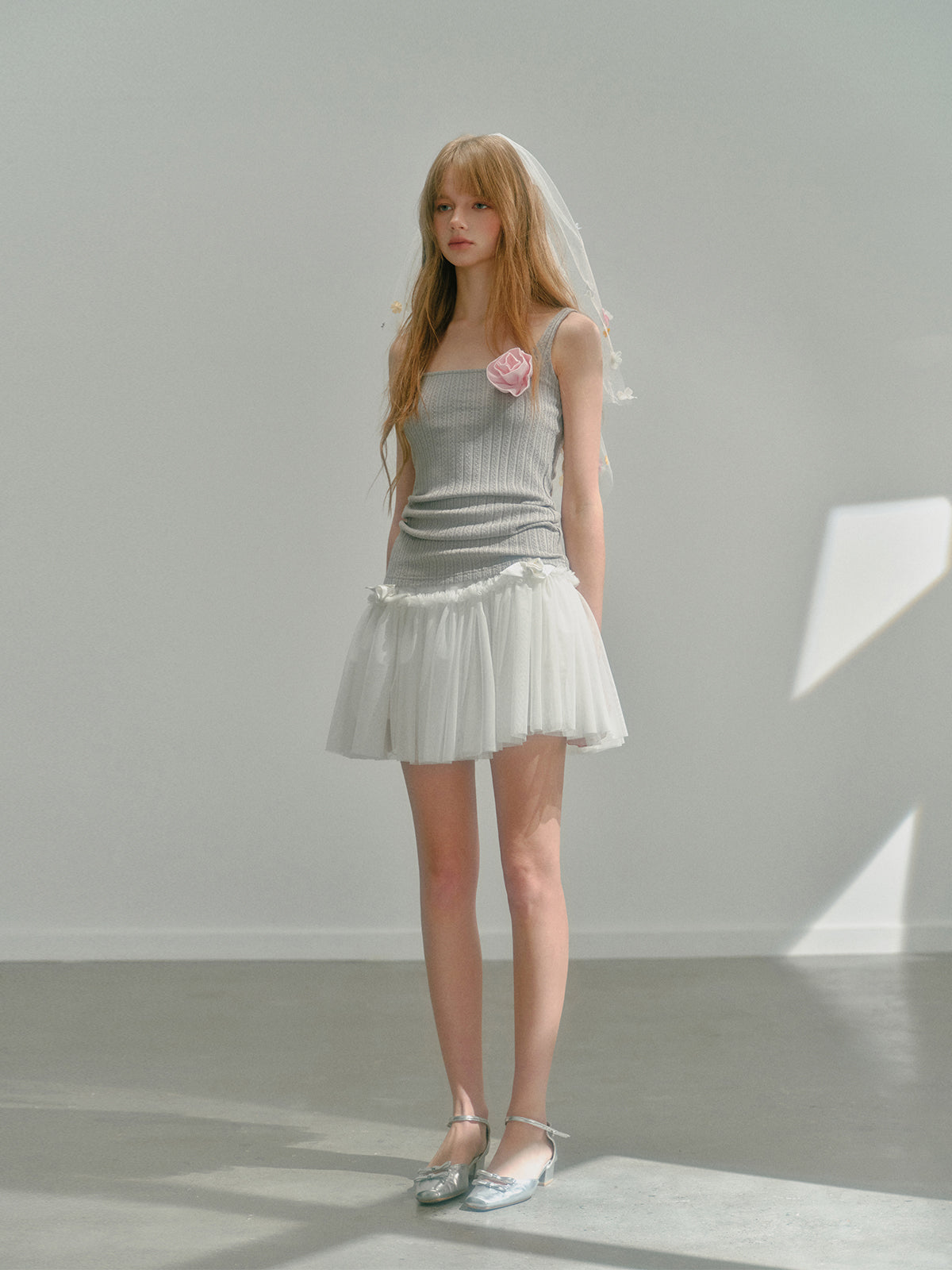 Three-dimensional Flower Layered Mesh Skirt