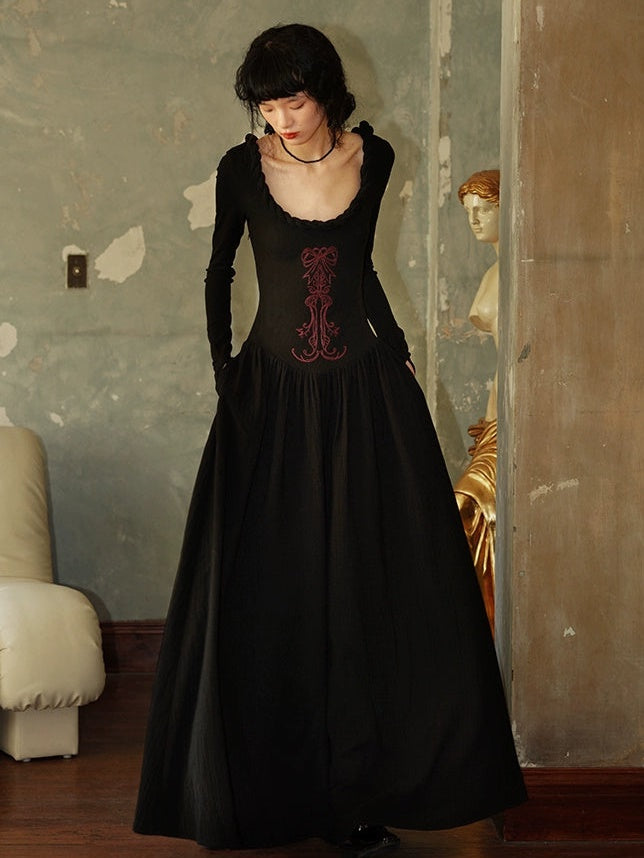 U-Neck Embroidery Waist Switching Long Dress