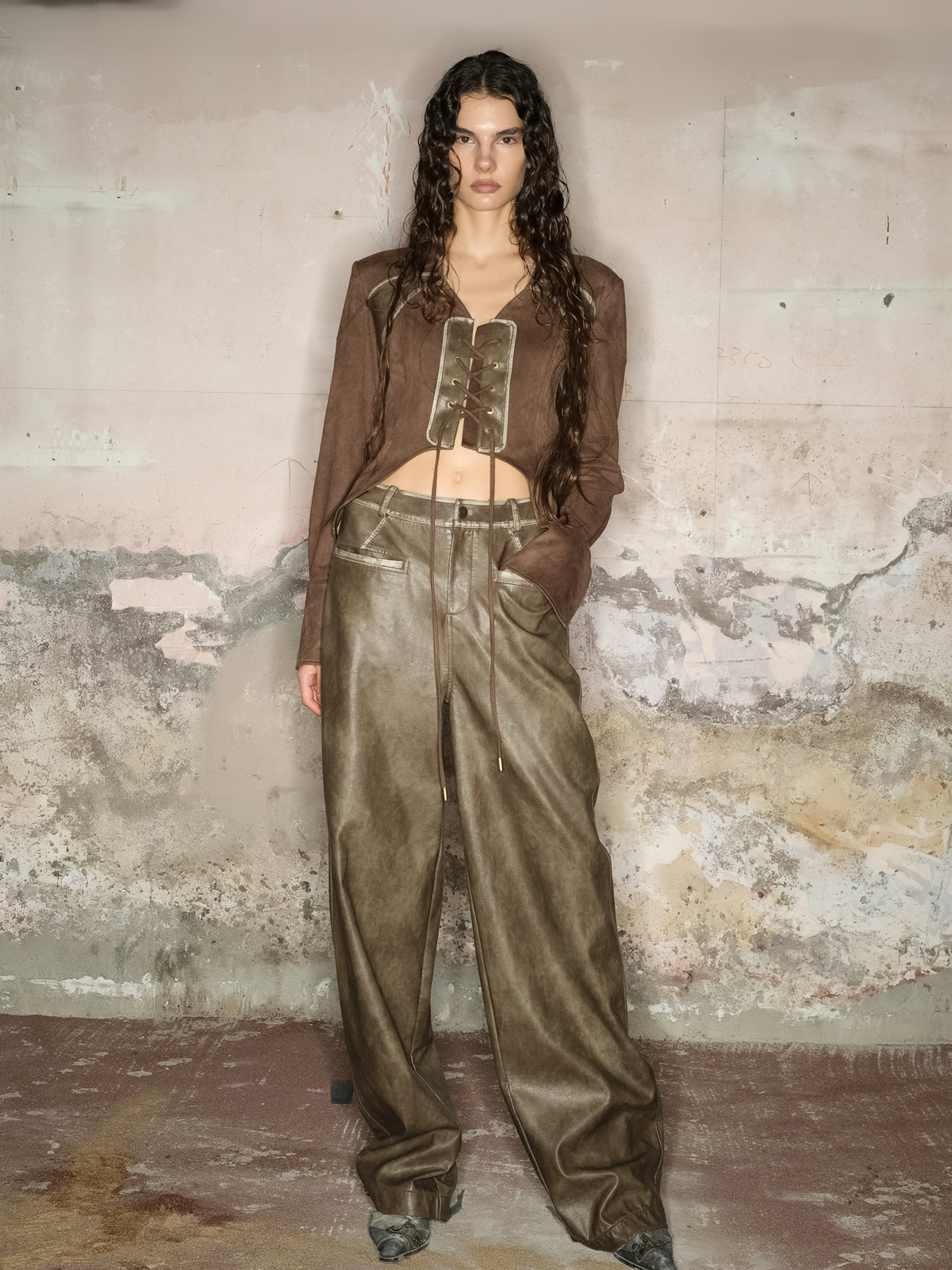 Lace-Up Cropped Nichi Knit&amp;Leather Tops