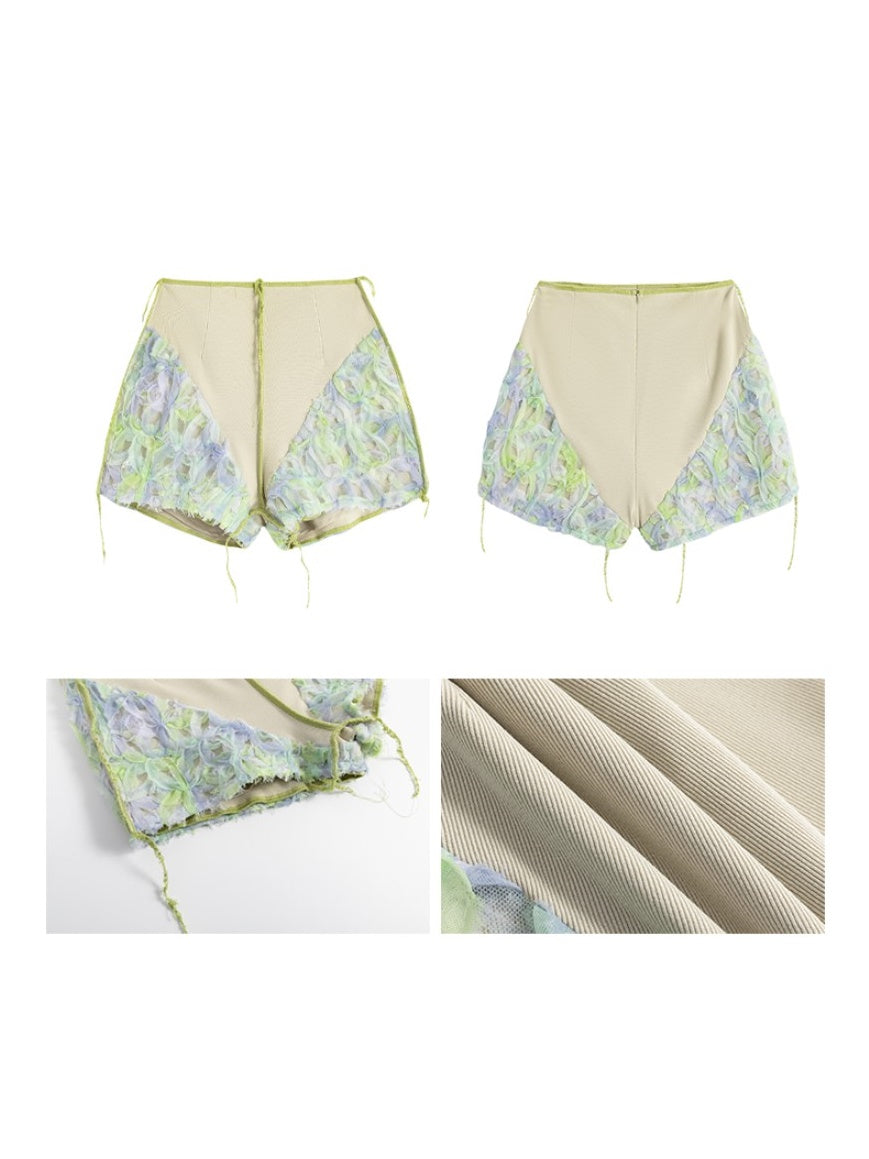 Coux de fleur en haut à manches courtes et shorts hauts à taille haute