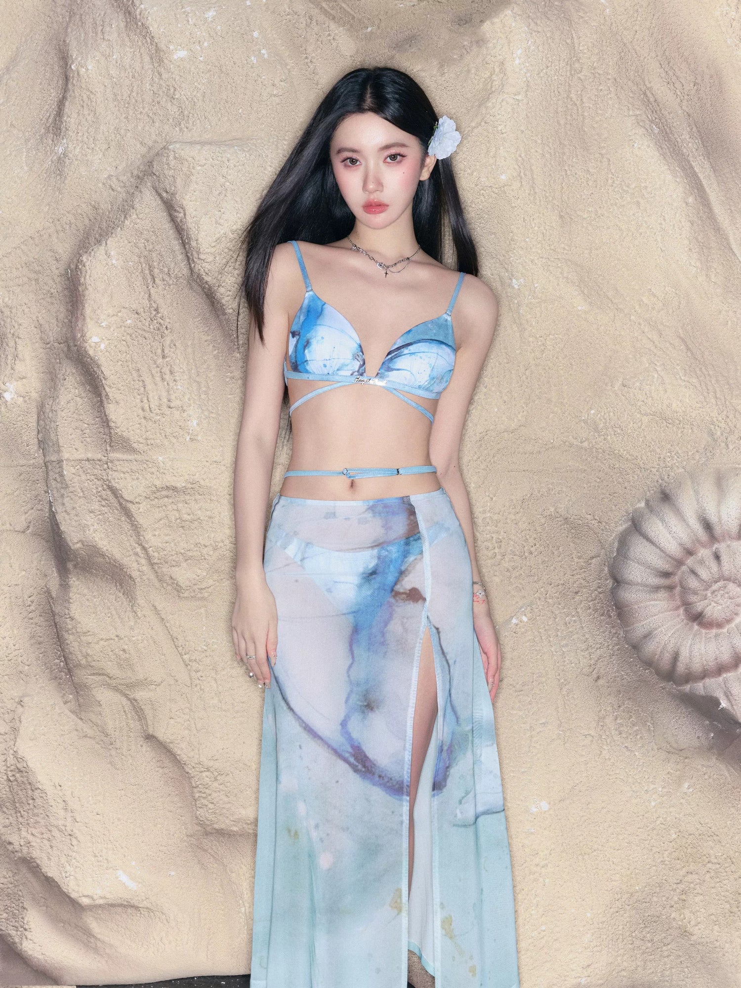 Sea Breeze Sexy Bikini Swimsuit &amp; Cardigan ＆ Skirt