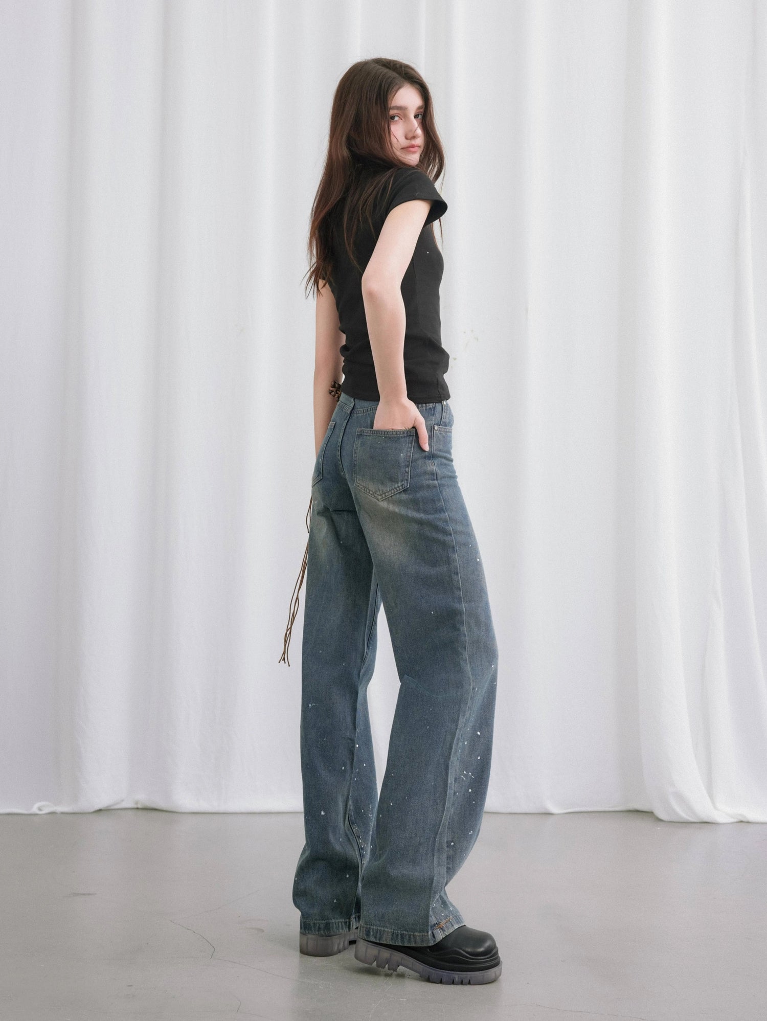 Broken High-waisted Straight Jeans