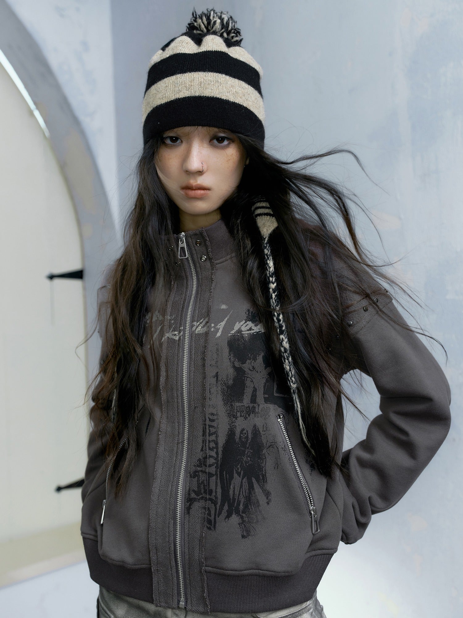 Rivet Graffiti ZIP-Up Sweat Jacket