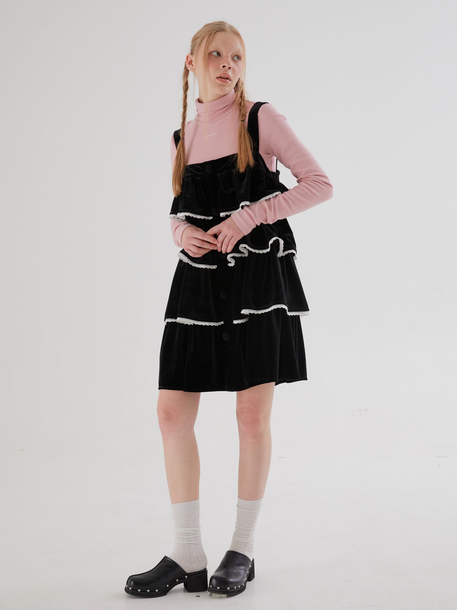 Velvet Cake Strap Skirt