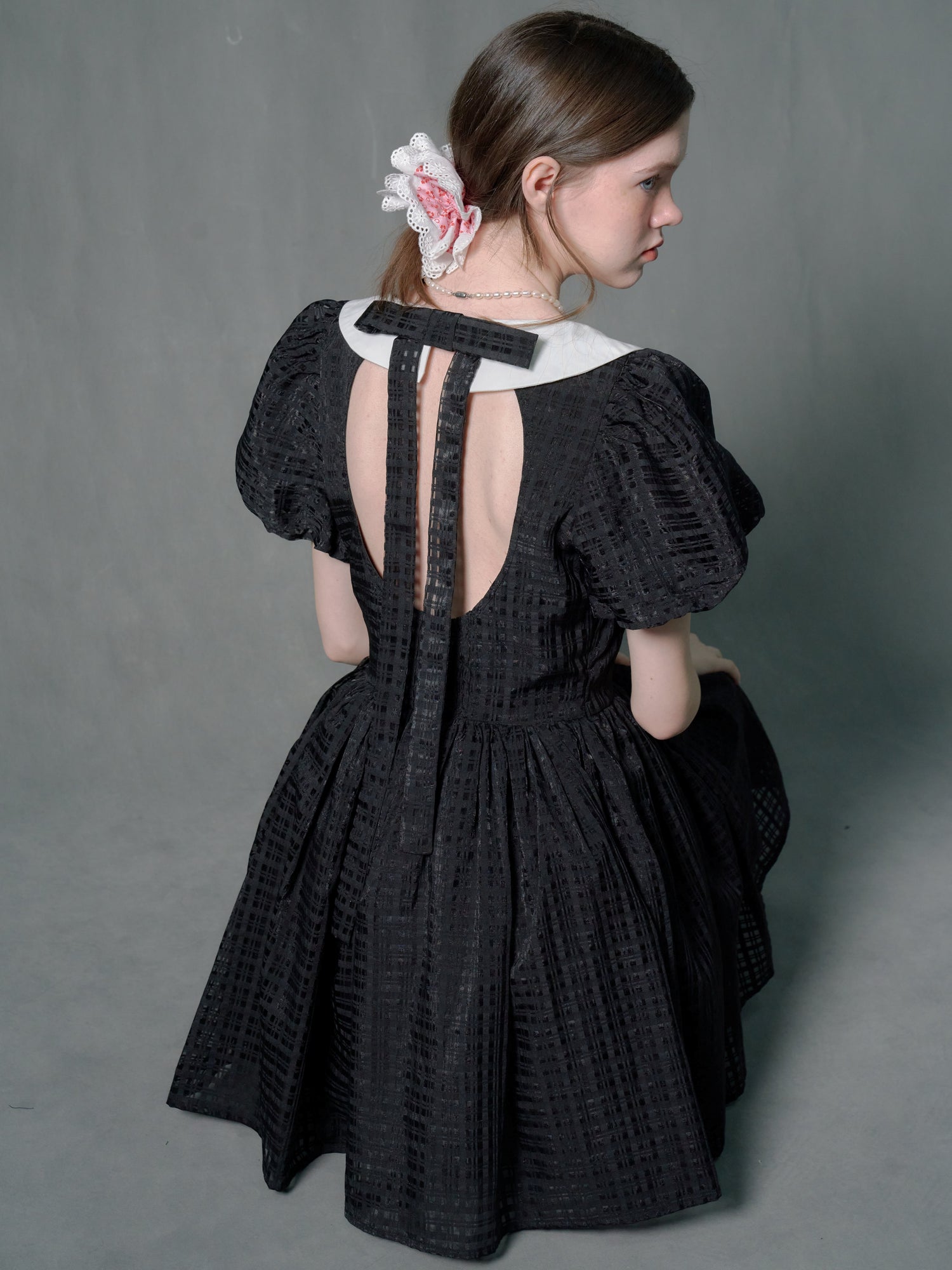 Robe de poupée à manches bouffantes