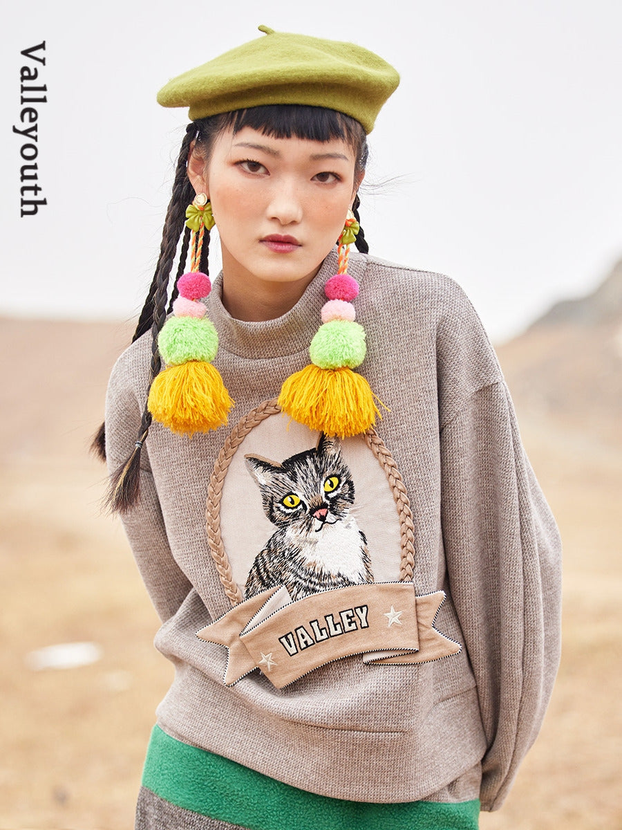 Three-dimensional Cat Retro Short Pullover