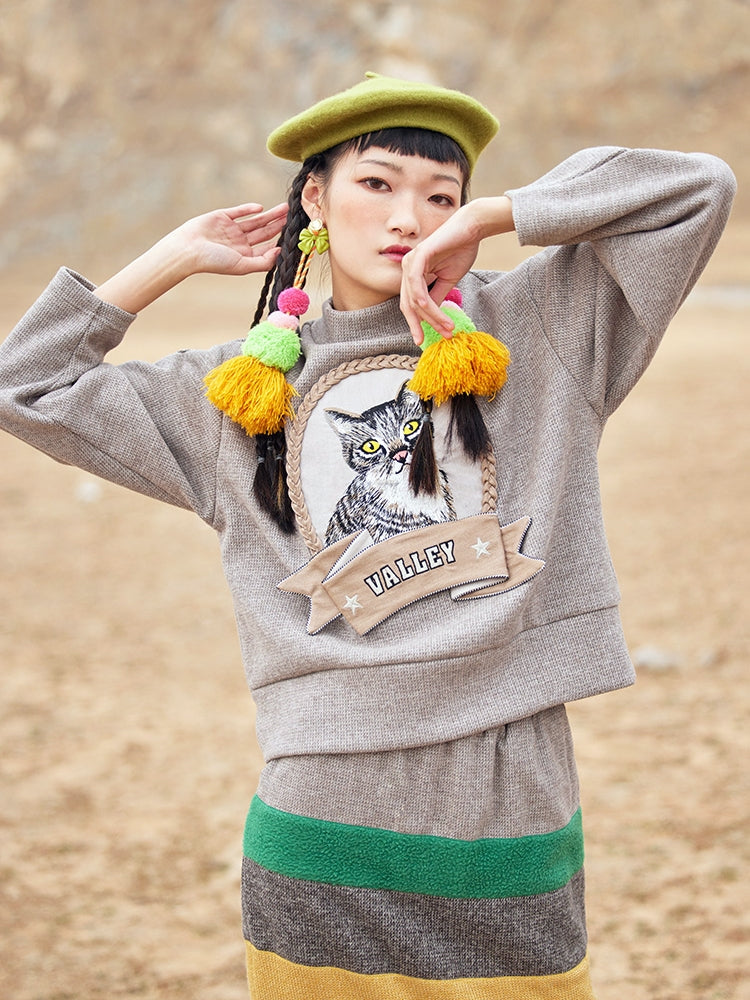 Three-dimensional Cat Retro Short Pullover