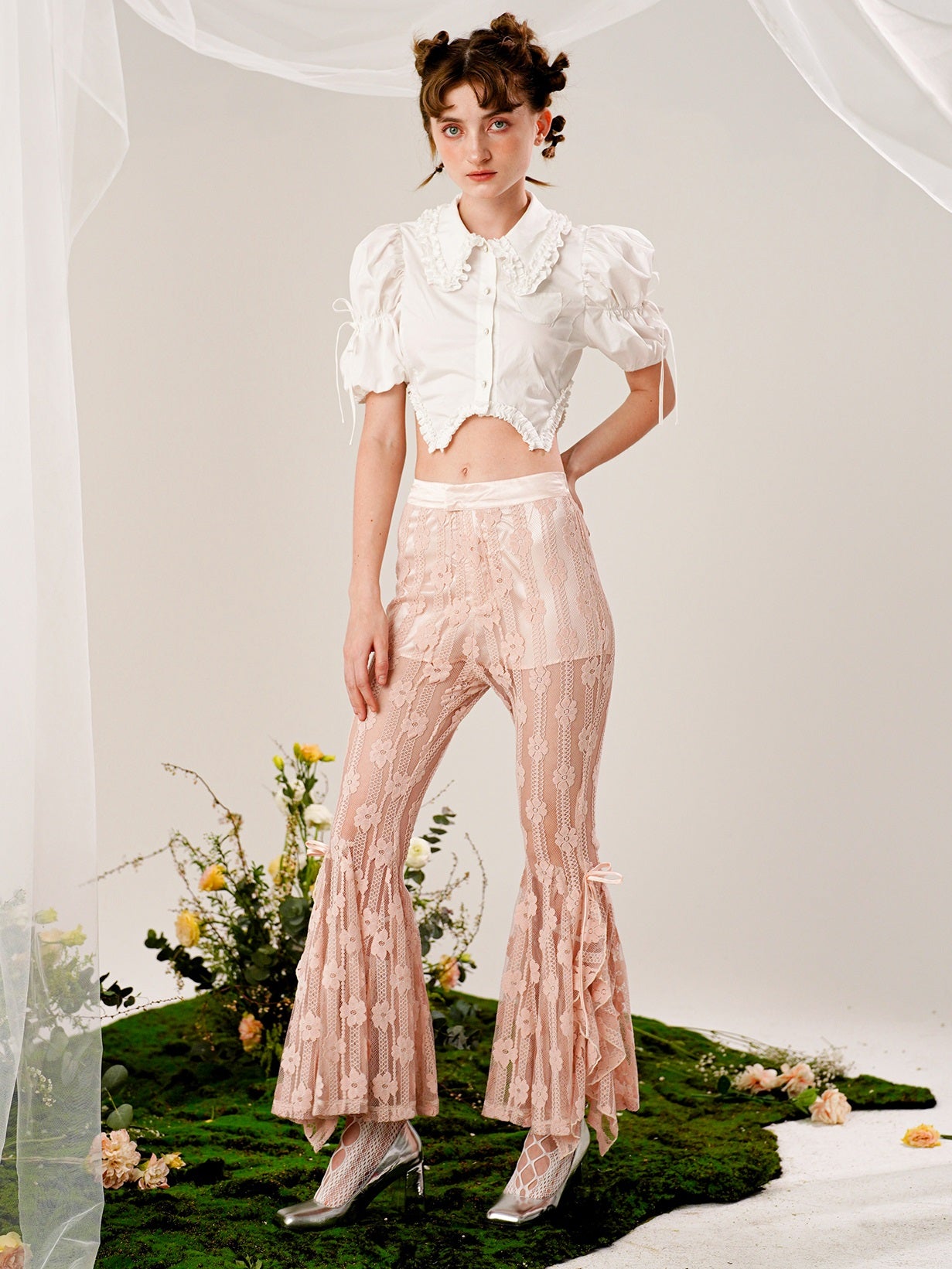 Fleurs de dentelle évasée pantalon transparent