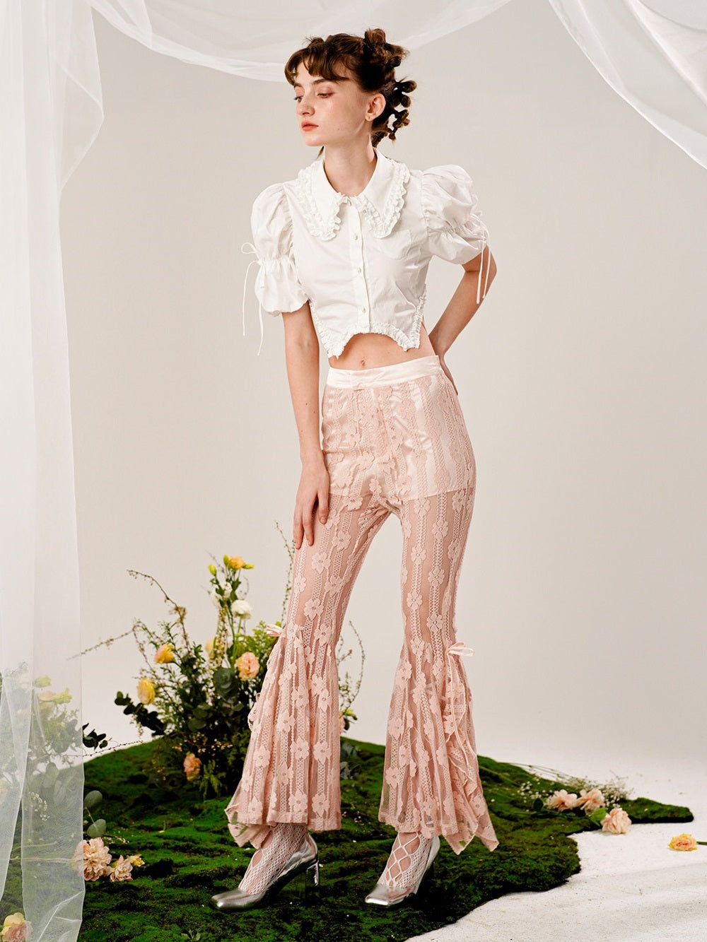 Fleurs de dentelle évasée pantalon transparent