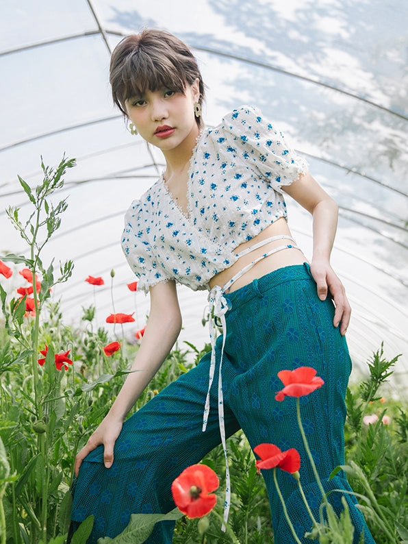 Flower Lace Puff-sleeve Short Blouse