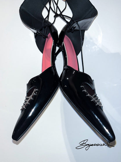 Pointed-toe Enamel Heart-cut Ankle-Strap Pumps