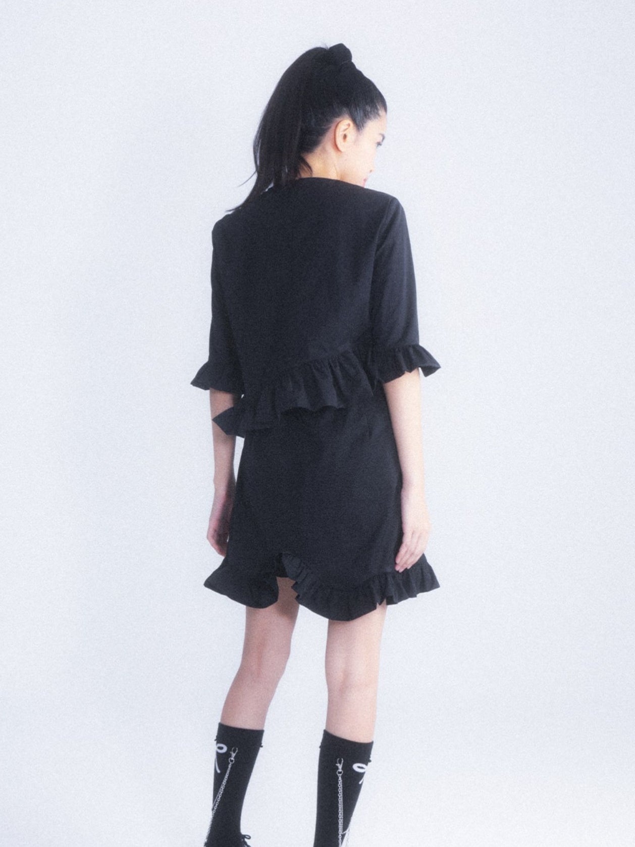 IRREGULAR Short Frill T-Shirt