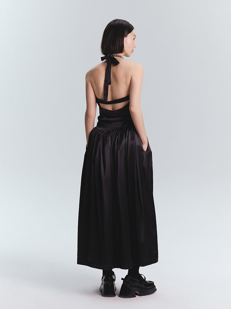 Robe maxi satin halterneck