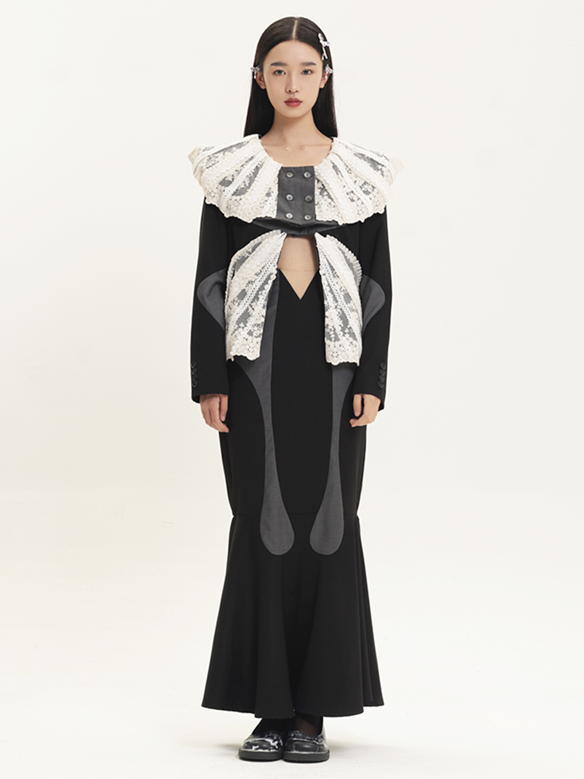 NICHI BACK-CONSCIOUS GOTHIC LACE-COLLAR