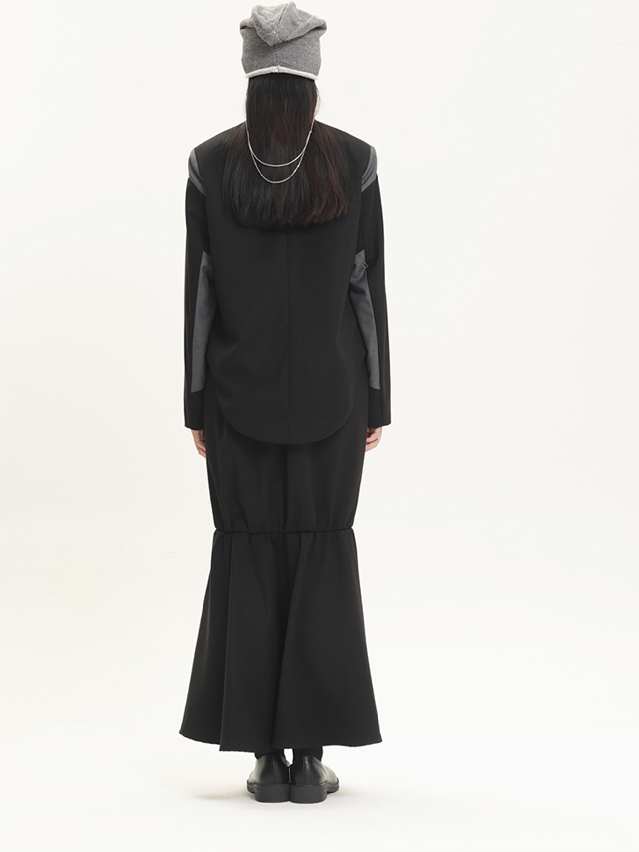 Nichi Back-conscious Gothic Lace-collar