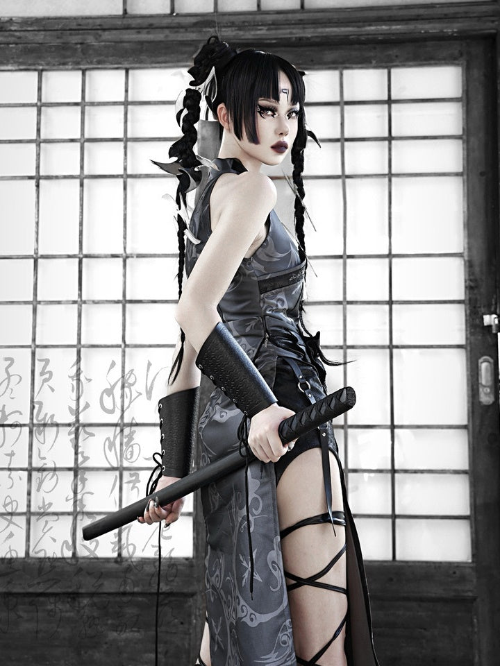 Gothic Cosplay Slit Wildleder China Ein-Stück