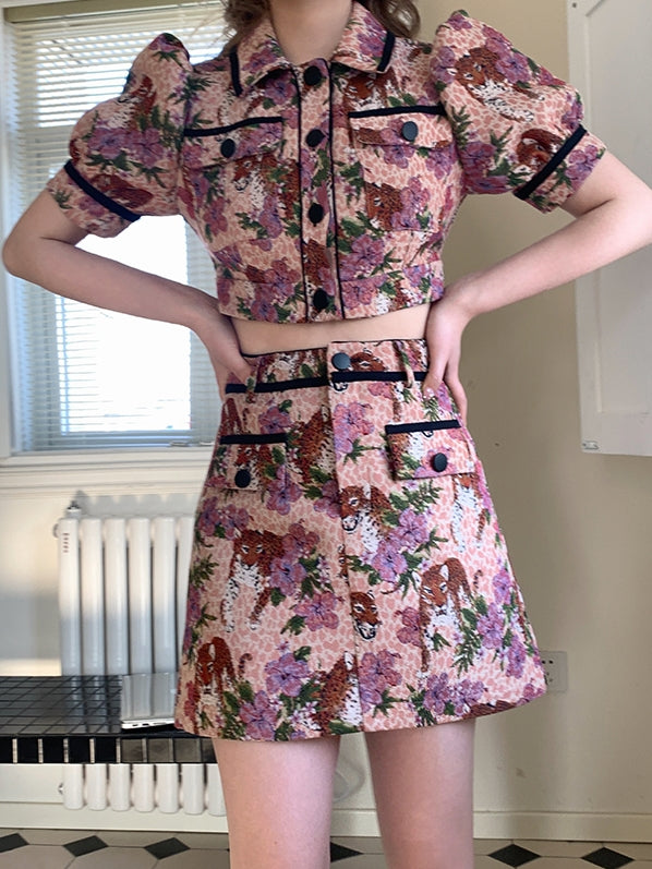 Jupe de veste à manche bouffée rétro aux fleurs