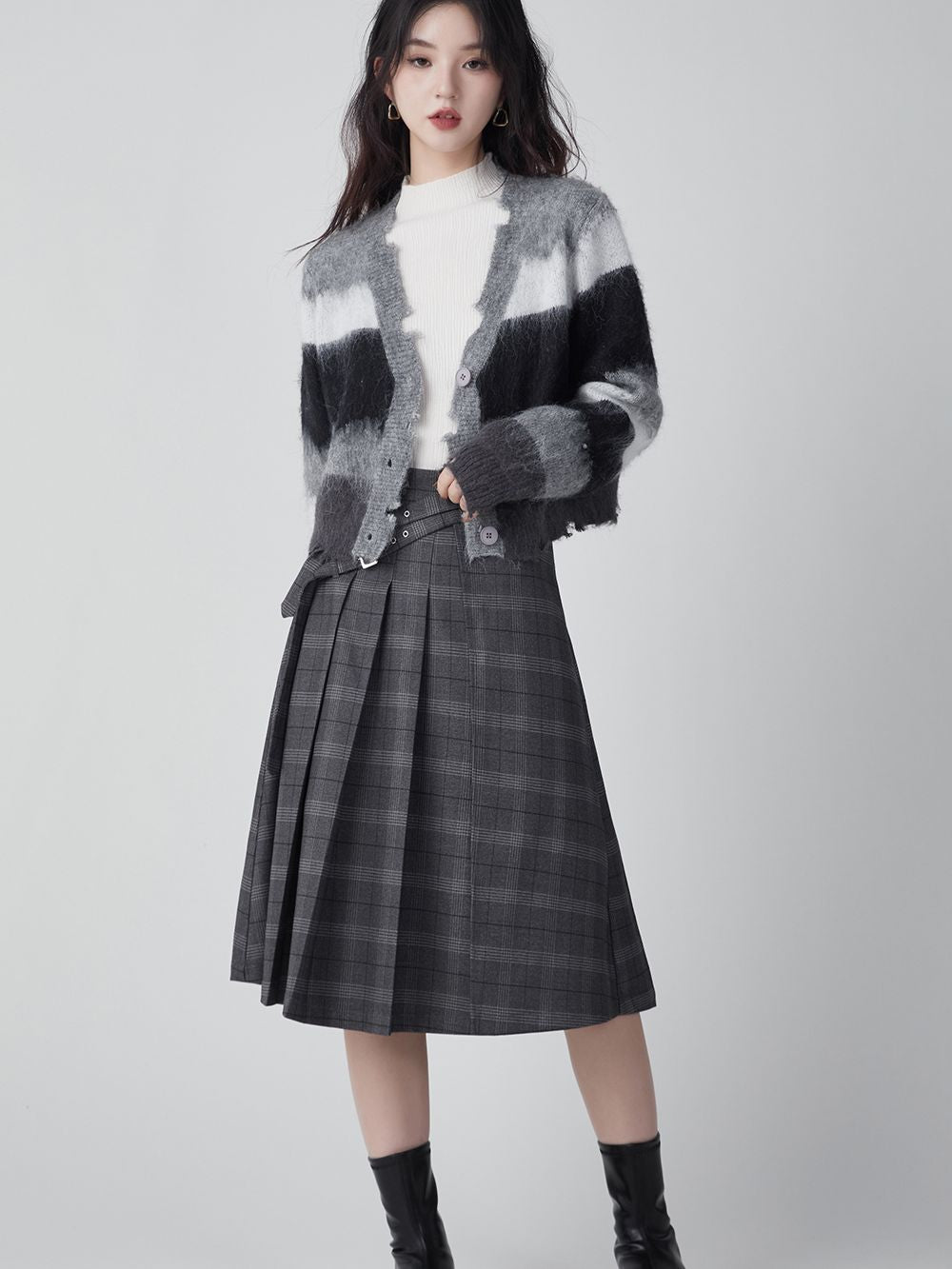 Collage-style Pleats Long Plaid Skirt