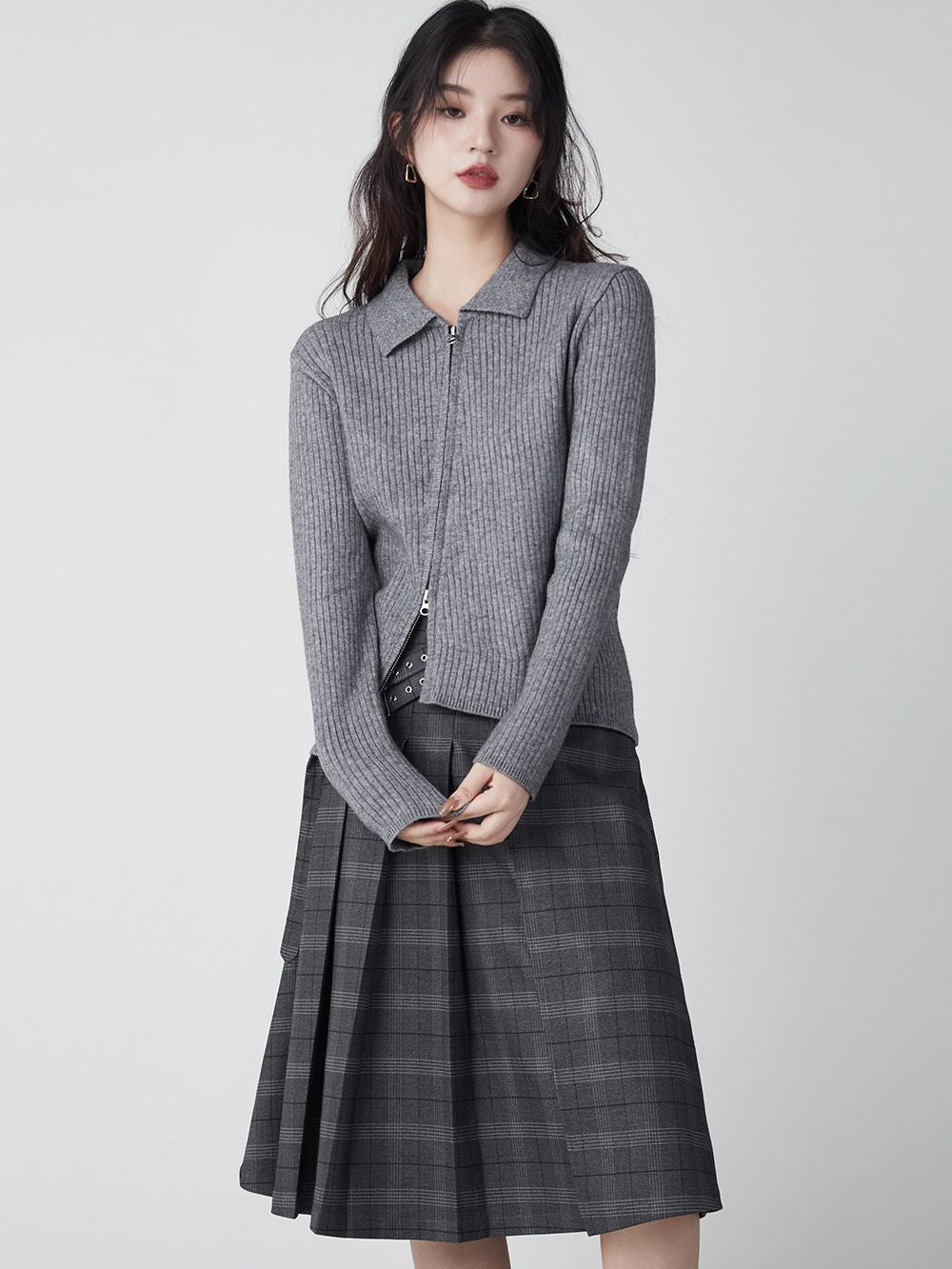 Asymmetry Fastener Polo-Neck Mature Knit