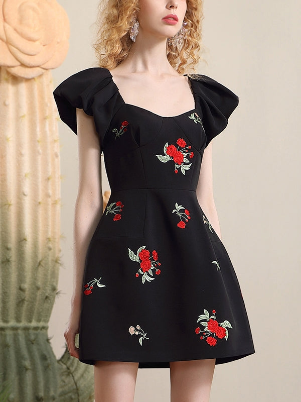 Embroidery Flower Back-open Elegant One-piece Dress