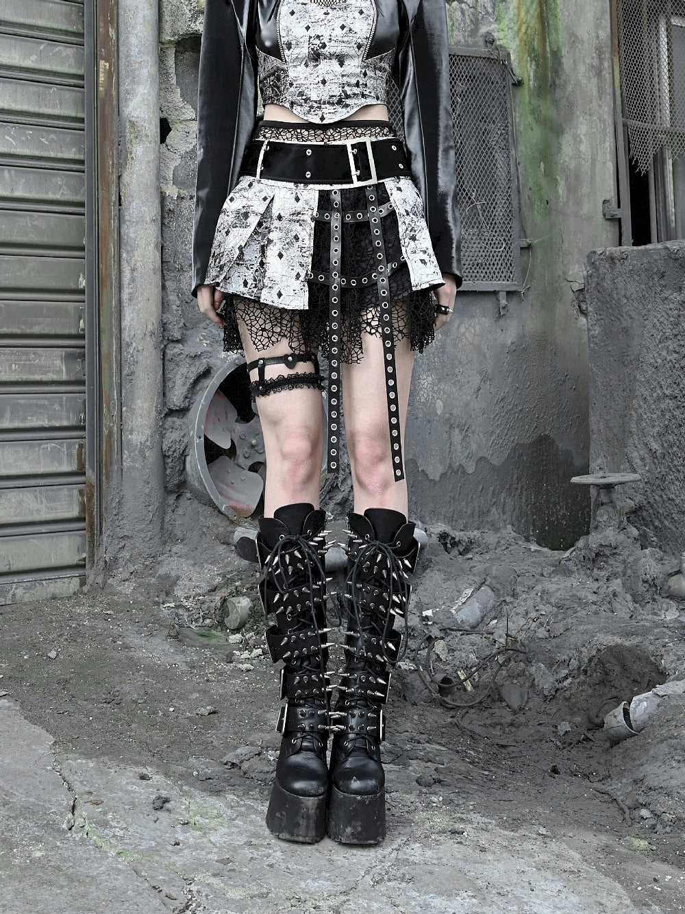 Gothic Short PLEATS LACE BELT SKIRT