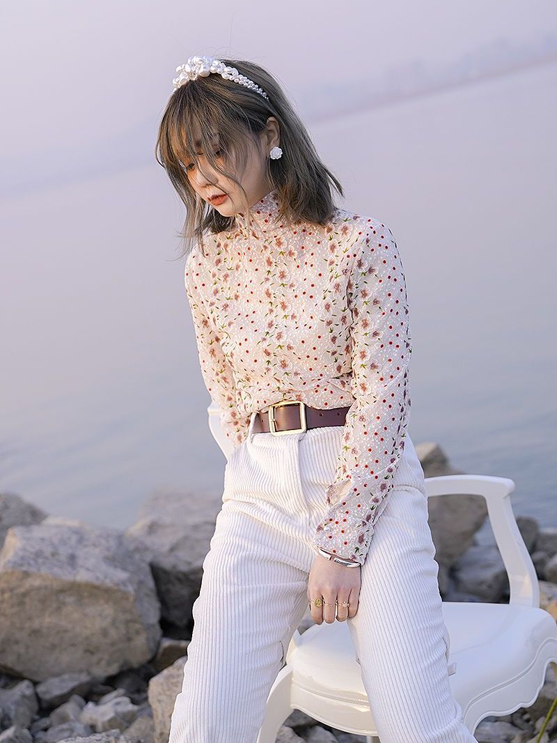 High-neck Floewr Retro Crumply Blouse