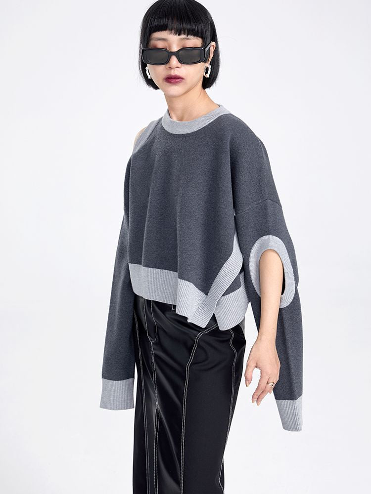 Sleeve-Hole Open-shoulder Nichi Bi-color Loose Knit