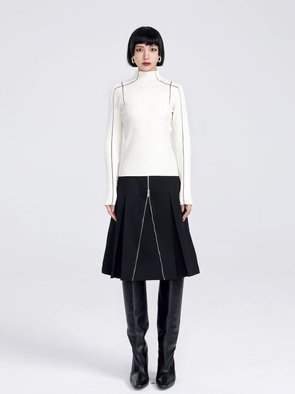 Simple High-Neck Monotone LINE KNIT