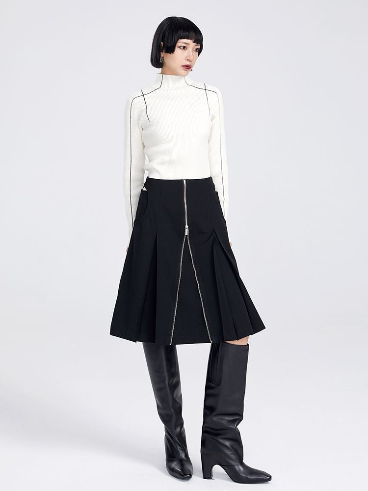 Simple High-Neck Monotone LINE KNIT