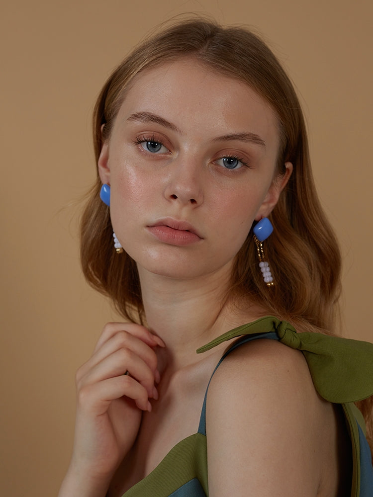 Earlings de fleurs creuses rétro en dentelle