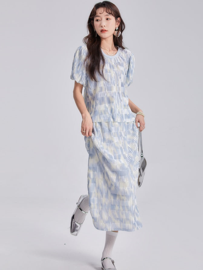 Gradient Pleated Short-sleeved T-shirt &amp; Skirt