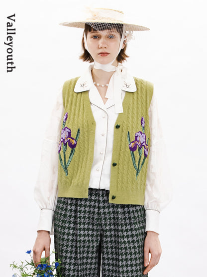 Retro EMBROIDERY FLOWER KNIT VEST