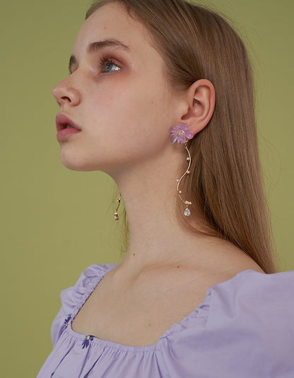 Flower Curve Long Earrings