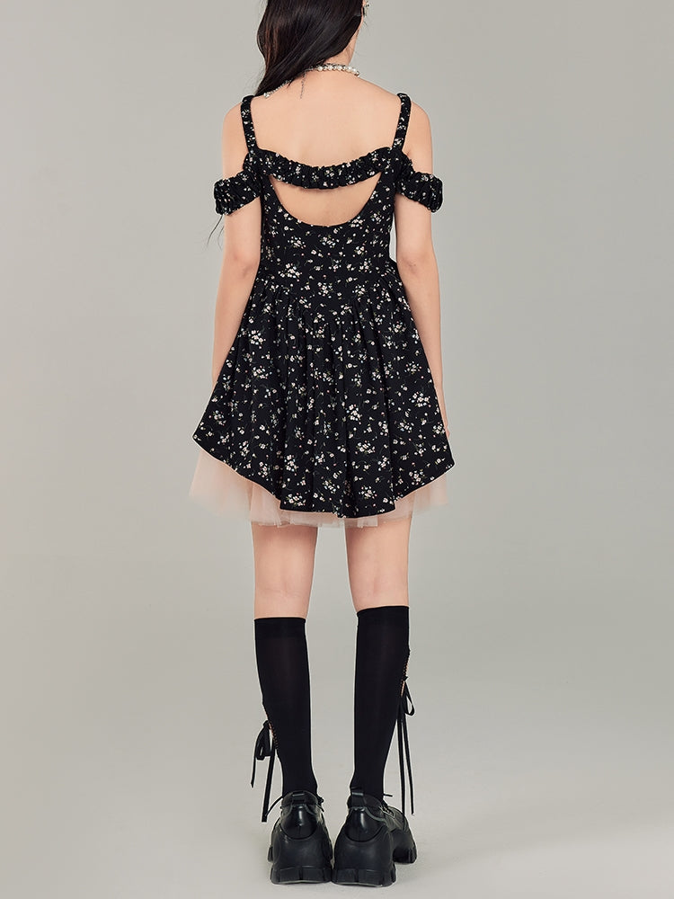 Robe à fleurs noire