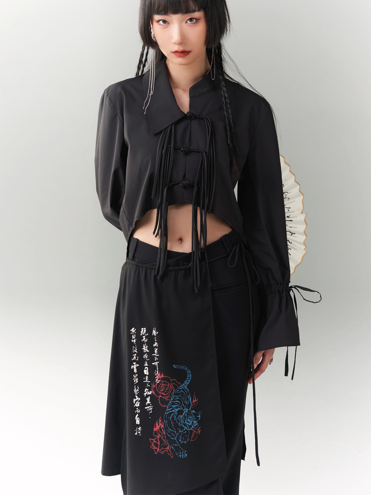 CHINESE STYLE PRINTED APRON WITH REMOVABLE PANTS