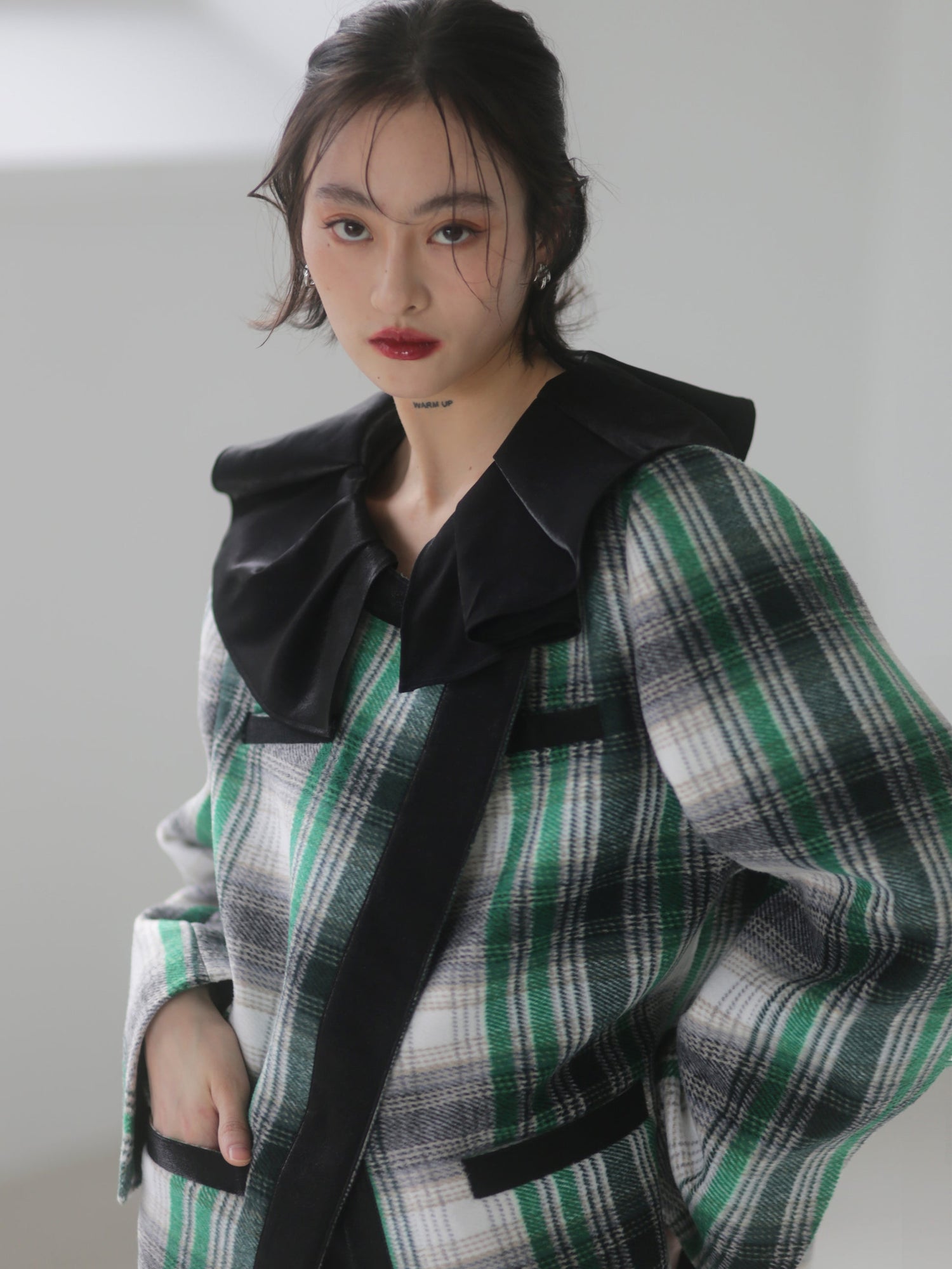 Plaid Lace Collar Woolen Jacket