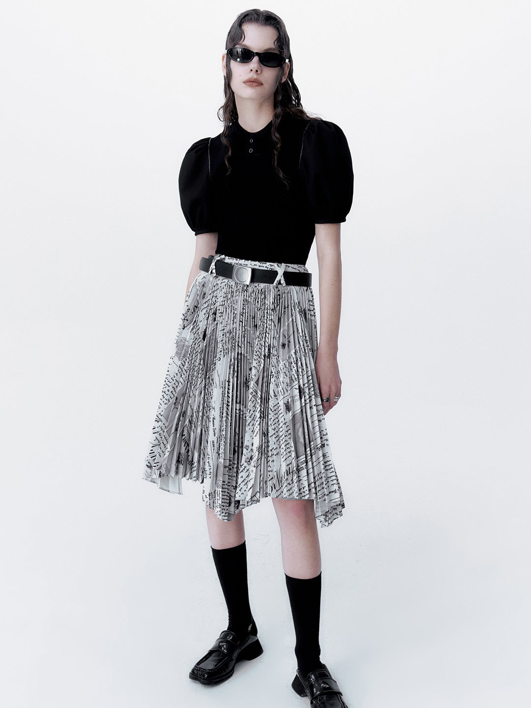 Hem Pleats Flare Letter Skirt