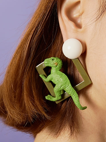 UNIQUEN DINOSAUR EARRINGS Nishi Zozo ARCANA ARCHIVE