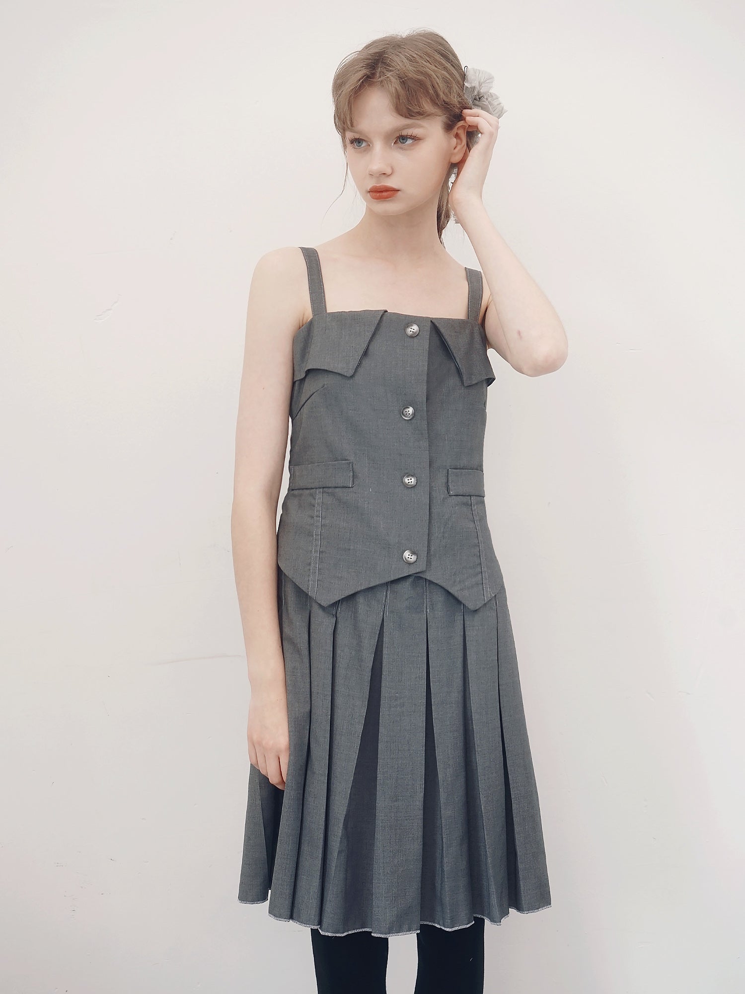 Fake Two-piece Pleated Suspender Dress