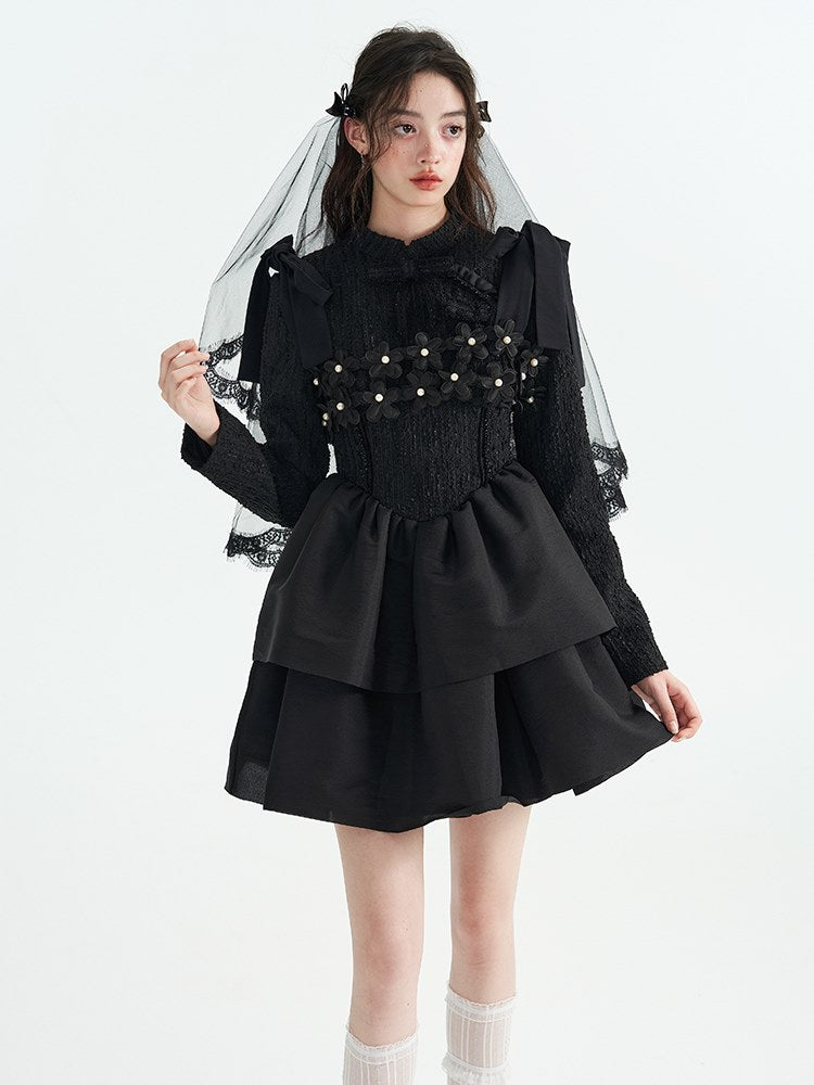 Robe noire tuftée