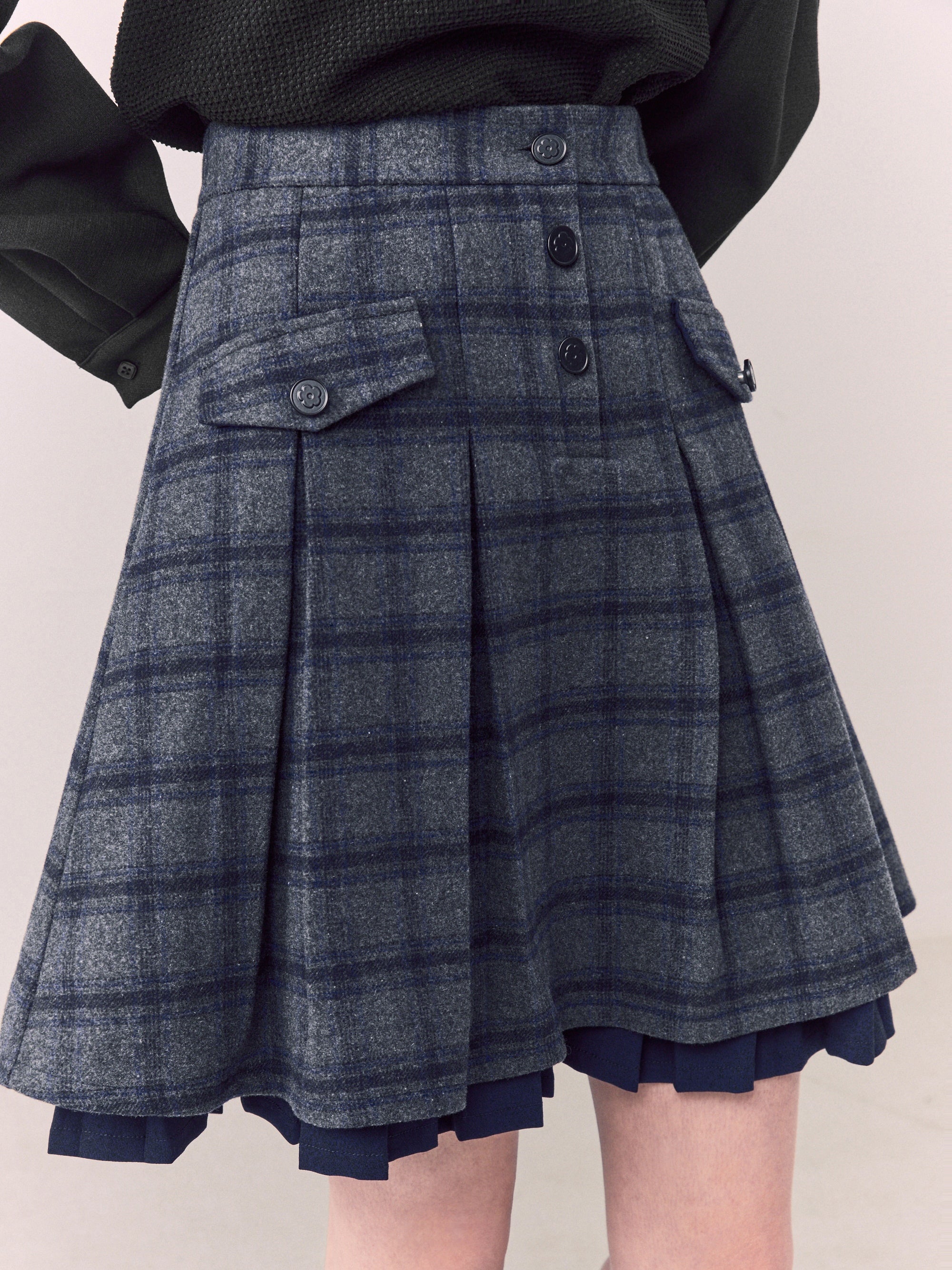 再×14入荷 DOUBLE-PLEATED SKIRT | academiadevendasmb.com.br