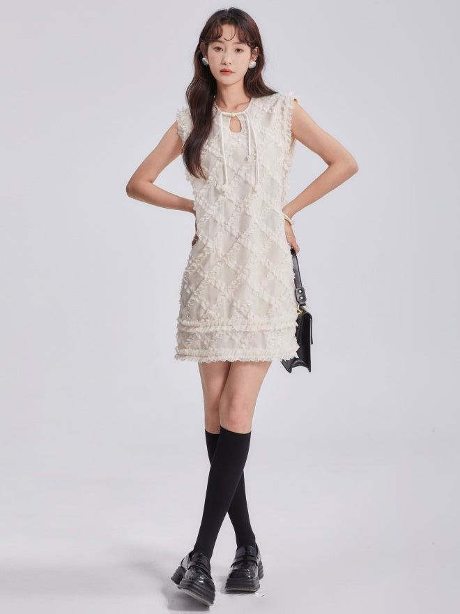 Rhombic Tie and Buckle Sleevels Dress Dress