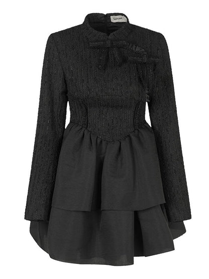 Robe noire tuftée