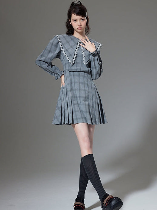 Large Lapel Plaid Pleated Dress