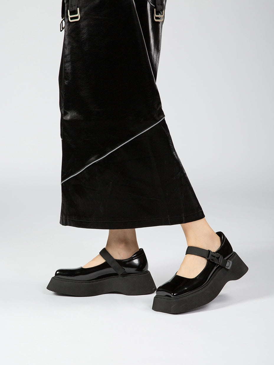 Platform Nichi Trapezoid Pumps