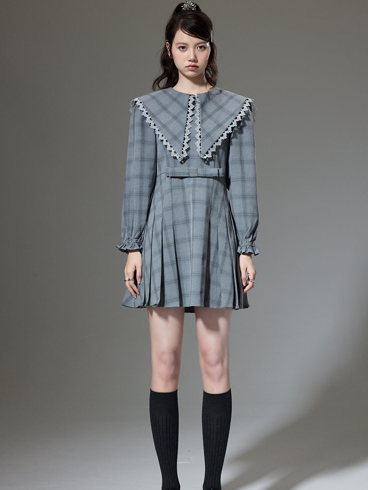 Large Lapel Plaid Pleated Dress